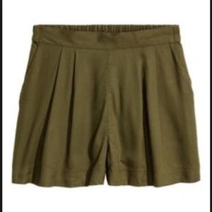 H&M Wide-Cut Khaki Shorts